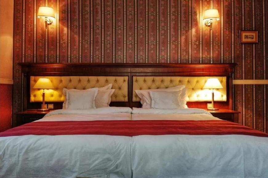 Hotel Angelo D'Oro Ploiesti Luaran gambar