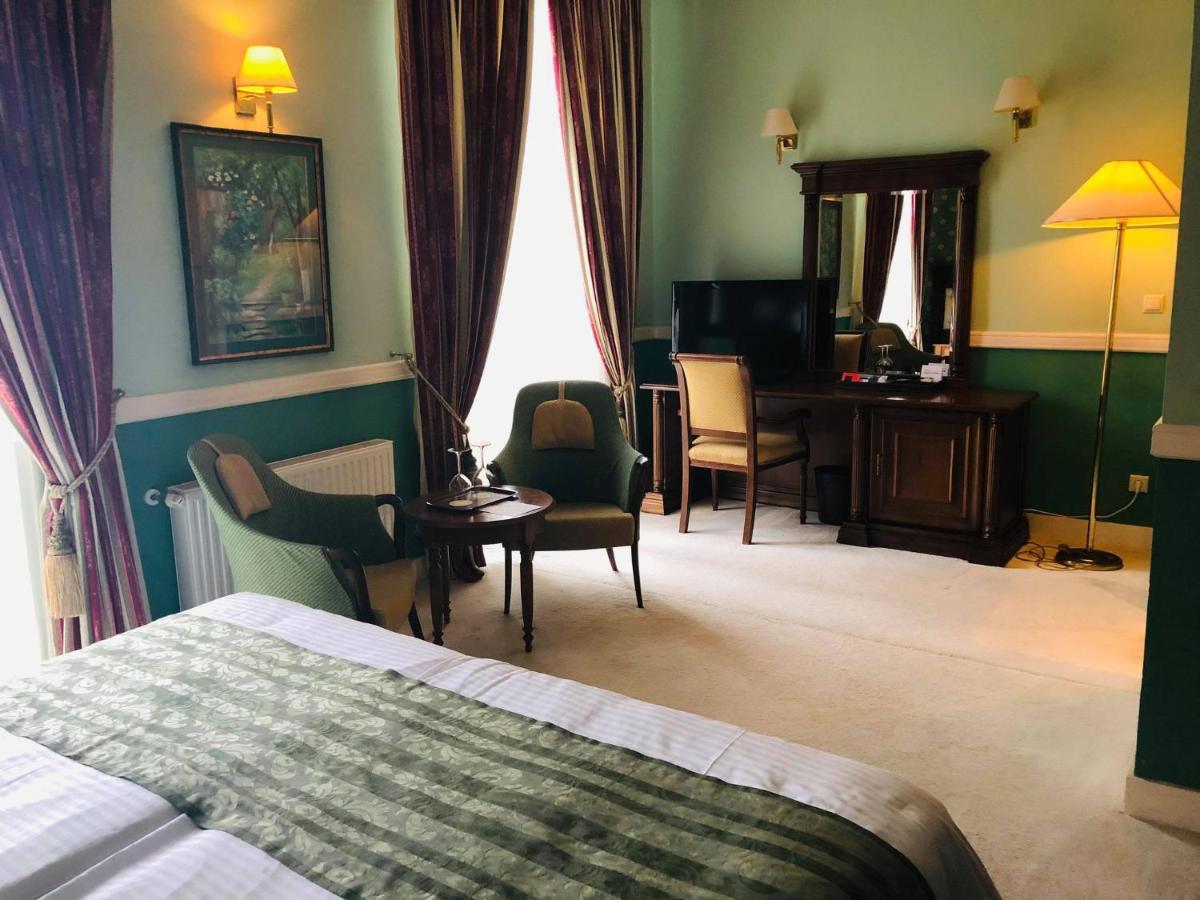 Hotel Angelo D'Oro Ploiesti Luaran gambar