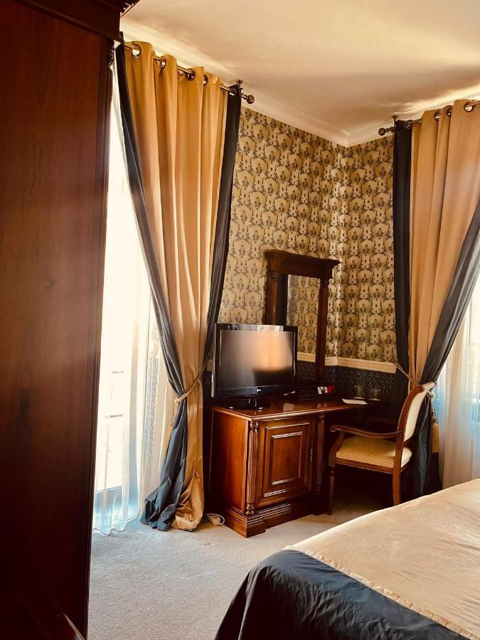 Hotel Angelo D'Oro Ploiesti Luaran gambar