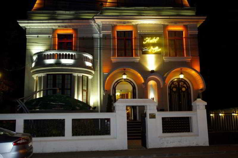 Hotel Angelo D'Oro Ploiesti Luaran gambar
